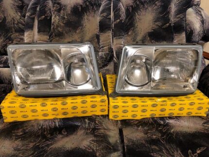 W124 E500 Hella Headlights