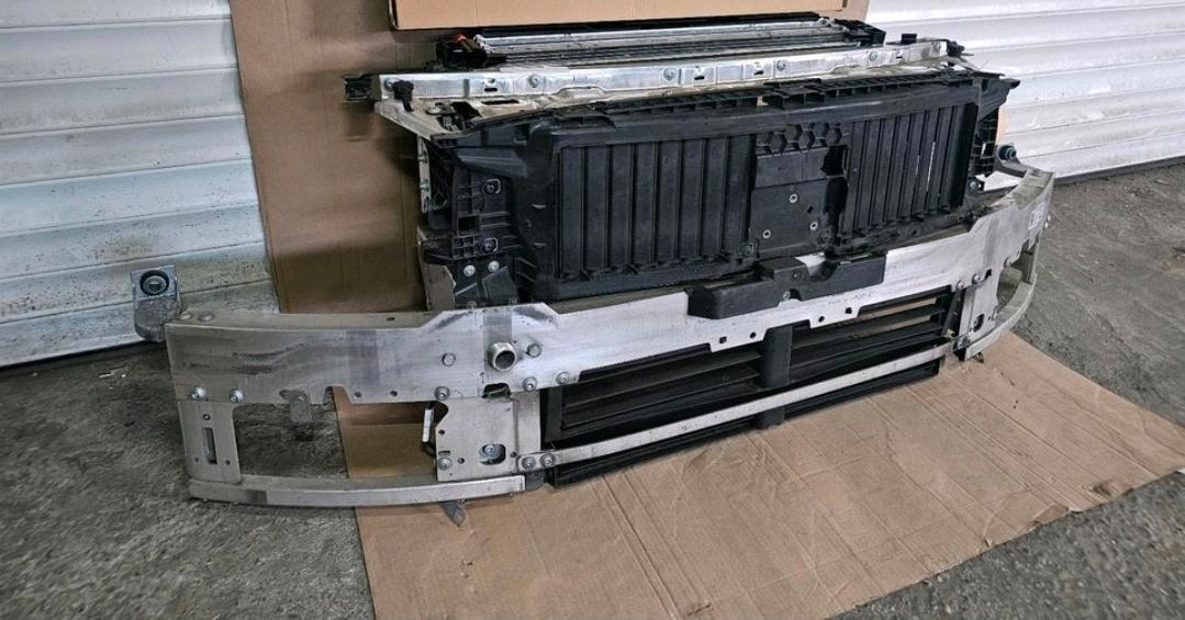 8 Mercedes C-Class W206 Radiator - Image 1