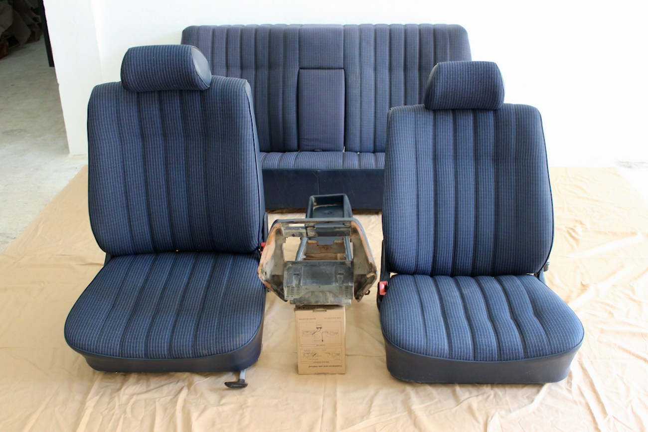c Mercedes-Benz W123 Interior Set - Image 1