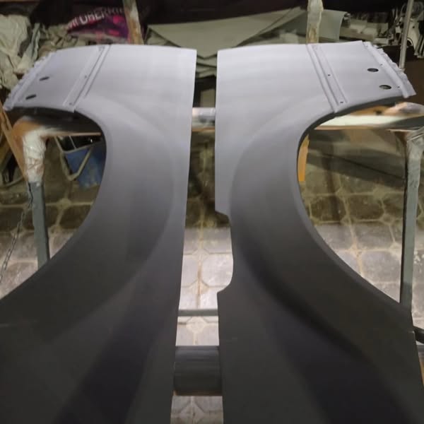 qqqqq Mercedes-Benz C124 Coupe Fenders - Image 1